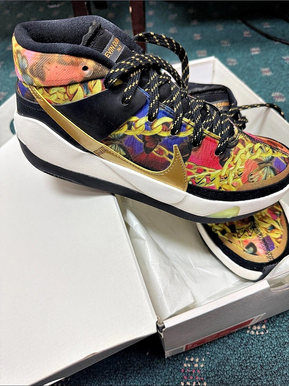 Nike Kevin Durant 7 Basketball Sneakers Multicolor US 7.5 Like New